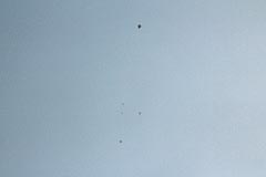 Шары скрываются в дымке Шары скрываются в дымке