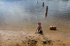 Купание в озере Сювеярви Купание в озере Сювеярви