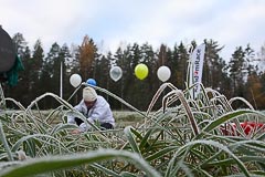 На траве изморозь На траве изморозь