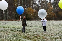 Подготовка шаров к запуску Подготовка шаров к запуску