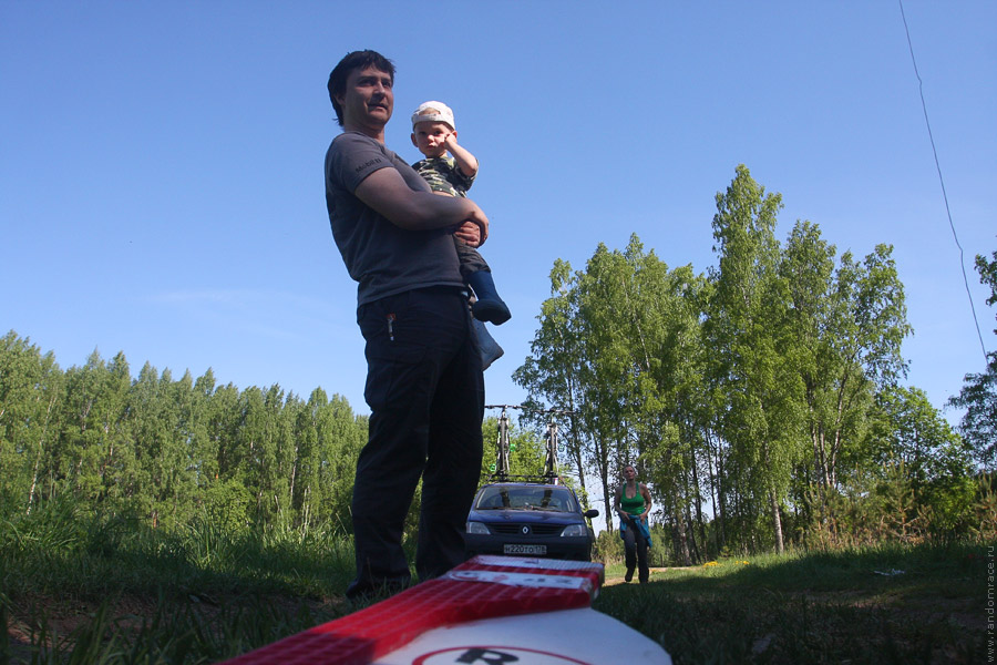 Семья Кузьминых традиционно заехала на старт «RandomRace» по пути на «BikeAdventure» Семья Кузьминых традиционно заехала на старт «RandomRace» по пути на «BikeAdventure»
