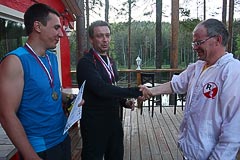 Награждение команды «Без насосов» (III место) Награждение команды «Без насосов» (III место)