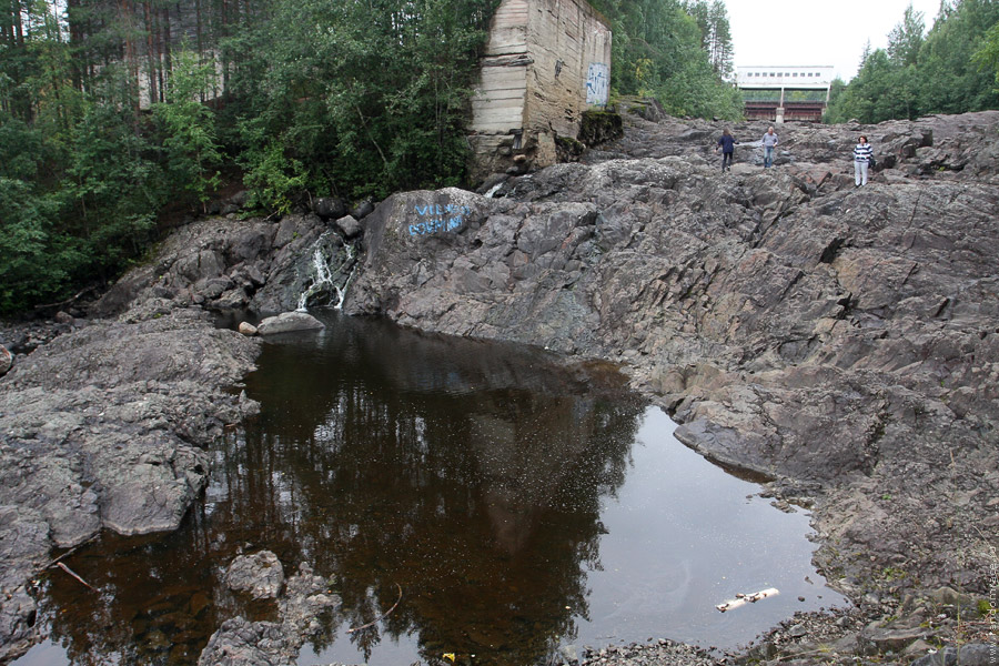 Водосброс Пальеозёрской ГЭС Водосброс Пальеозёрской ГЭС