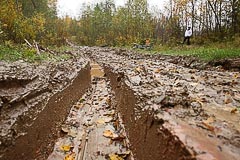 Дорога становится грязноватой Дорога становится грязноватой