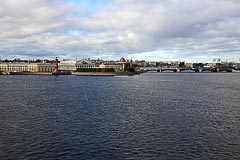 Стрелка Васильевского острова и Биржевой мост Стрелка Васильевского острова и Биржевой мост