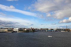 Стрелка Васильевского острова и Биржевой мост Стрелка Васильевского острова и Биржевой мост