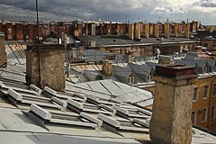 Крыши Дворцовой набережной Крыши Дворцовой набережной